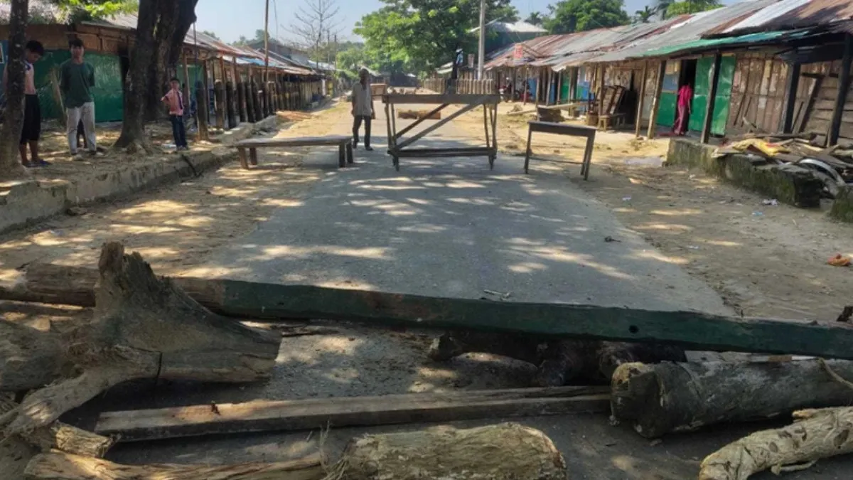 সাজেকে ফের ১২ ঘণ্টার সড়ক অবরোধ ঘোষণা