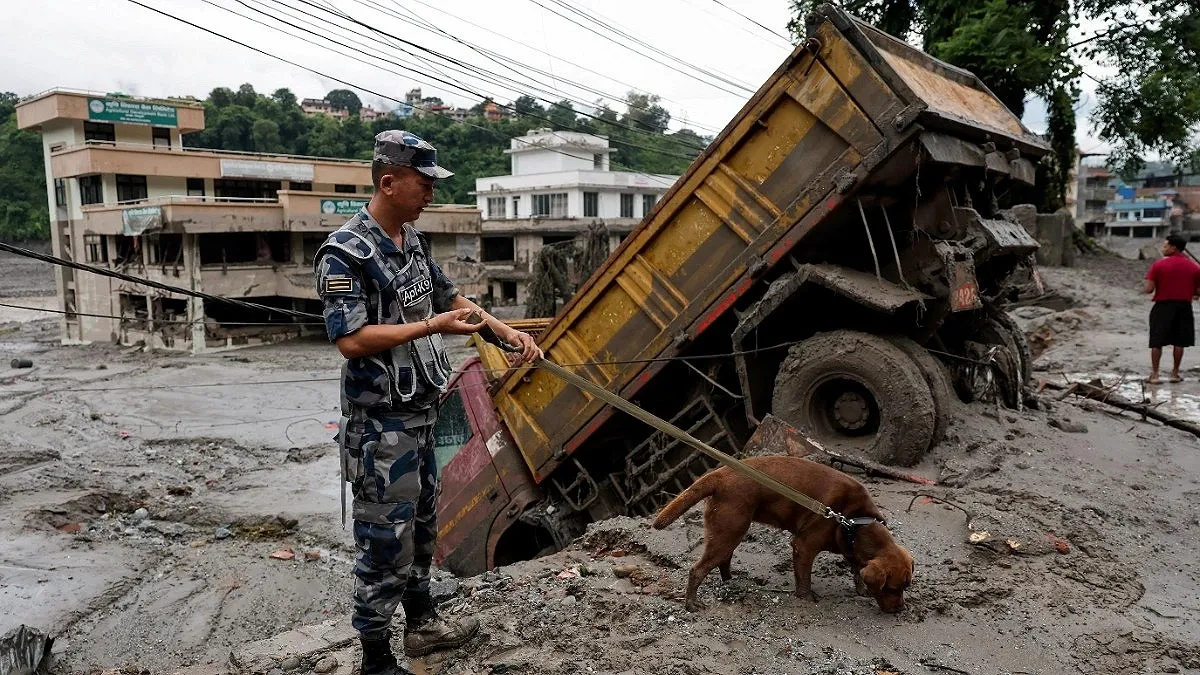 What scientific research revealed about the cause of disaster along Nepal-Tibet