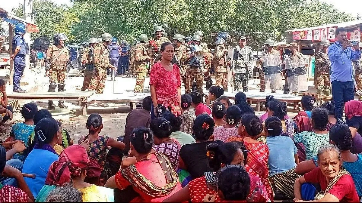 Gunfire erupts in Sajek as blockade strands tourists