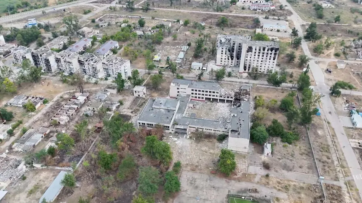 Russia, Ukraine agree on ceasefire in embattled town, to hold peace talks next month