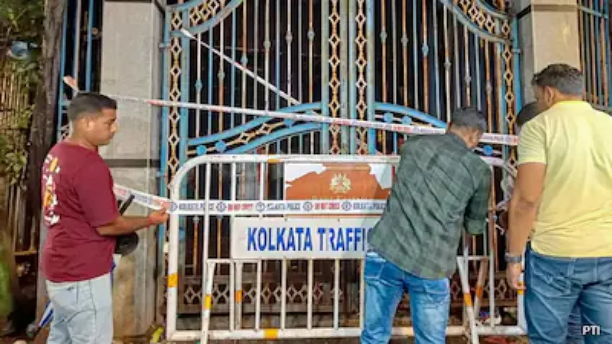 Police order temporary closure of major durga puja pandals in Kolkata