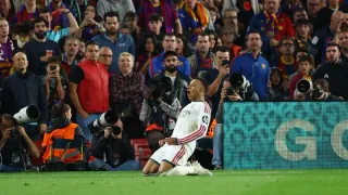 Mbappé's double stuns Barcelona as Real Madrid wins