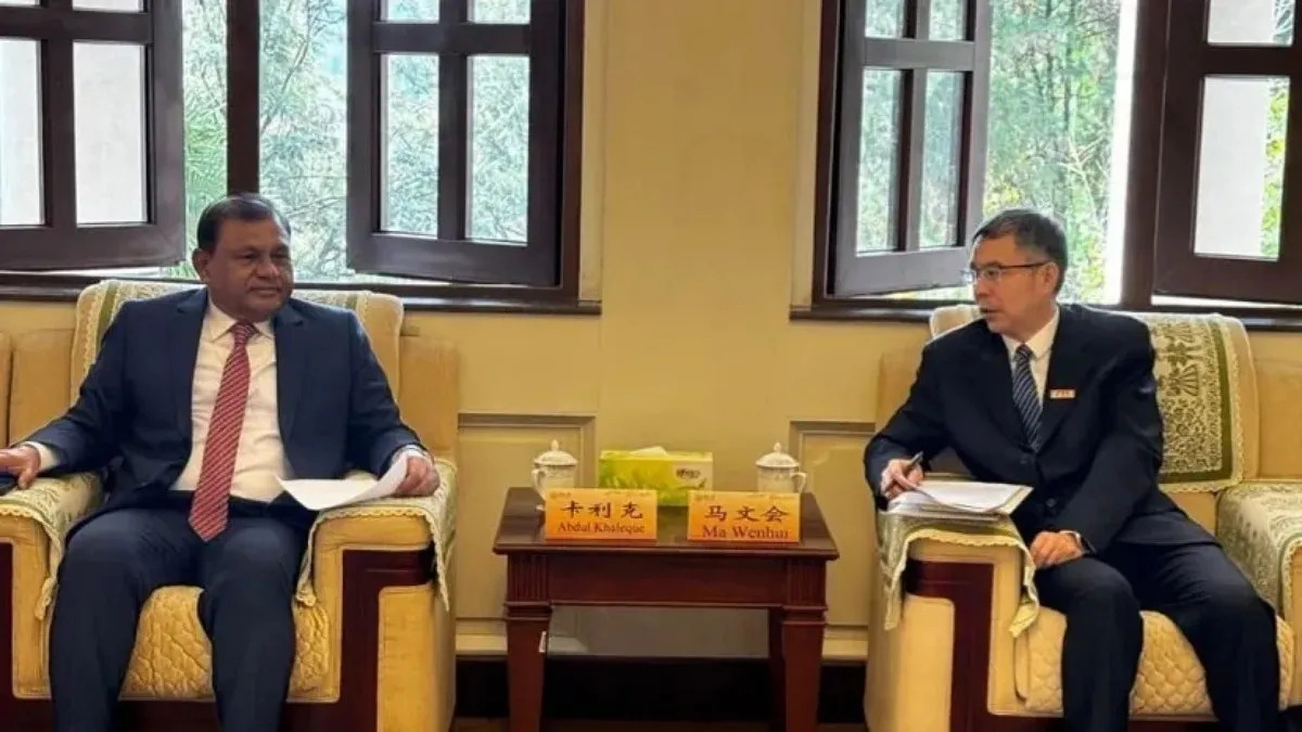 Education secretary visits Yunnan University in China