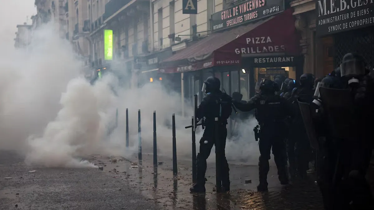France braces for fresh unrest, government vows tough response